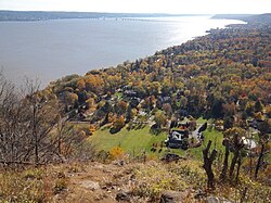 Hook Mountain in Autumn - panoramio